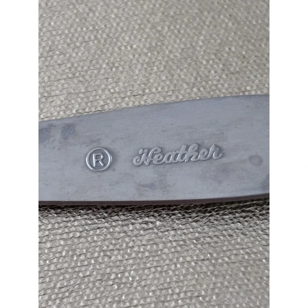 Vintage HB Co Solid Stainless Teaspoon Heather Pattern replacement Piece 3124‎